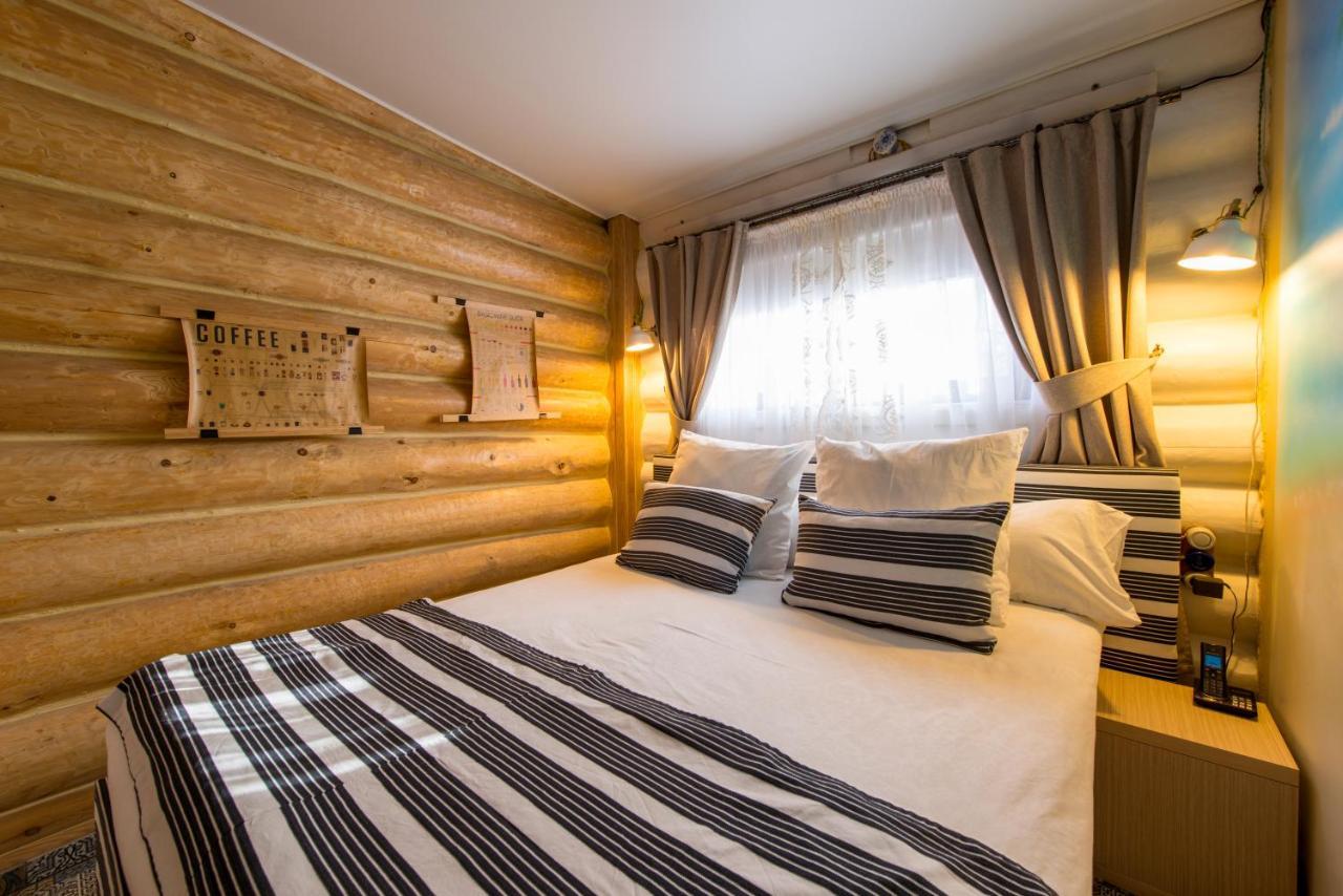 Inn Ozz Karagandy Esterno foto