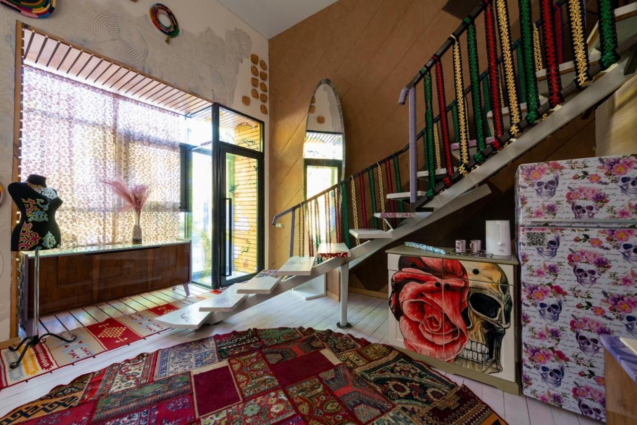 Inn Ozz Karagandy Esterno foto